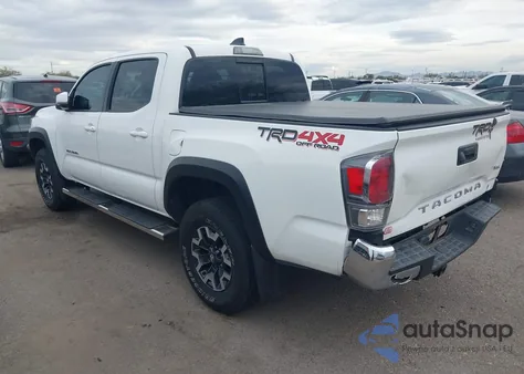 2022 Toyota Tacoma Trd Off Road z USA, uszkodzony, nr VIN 3TMCZ5AN1NM532520